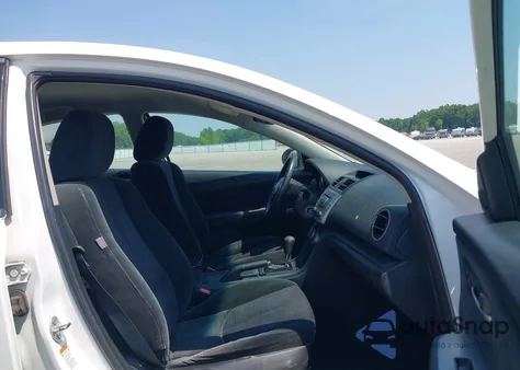 2010 Mazda Mazda6 I Sport из США, поврежденный, VIN 1YVHZ8BHXA5M20597